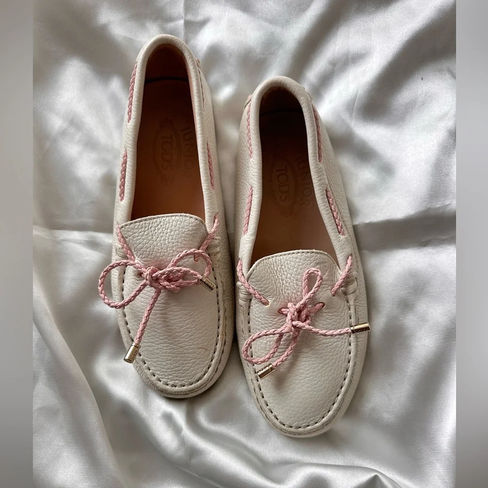 TOD’s Elegant White and Pink Women's Loafers